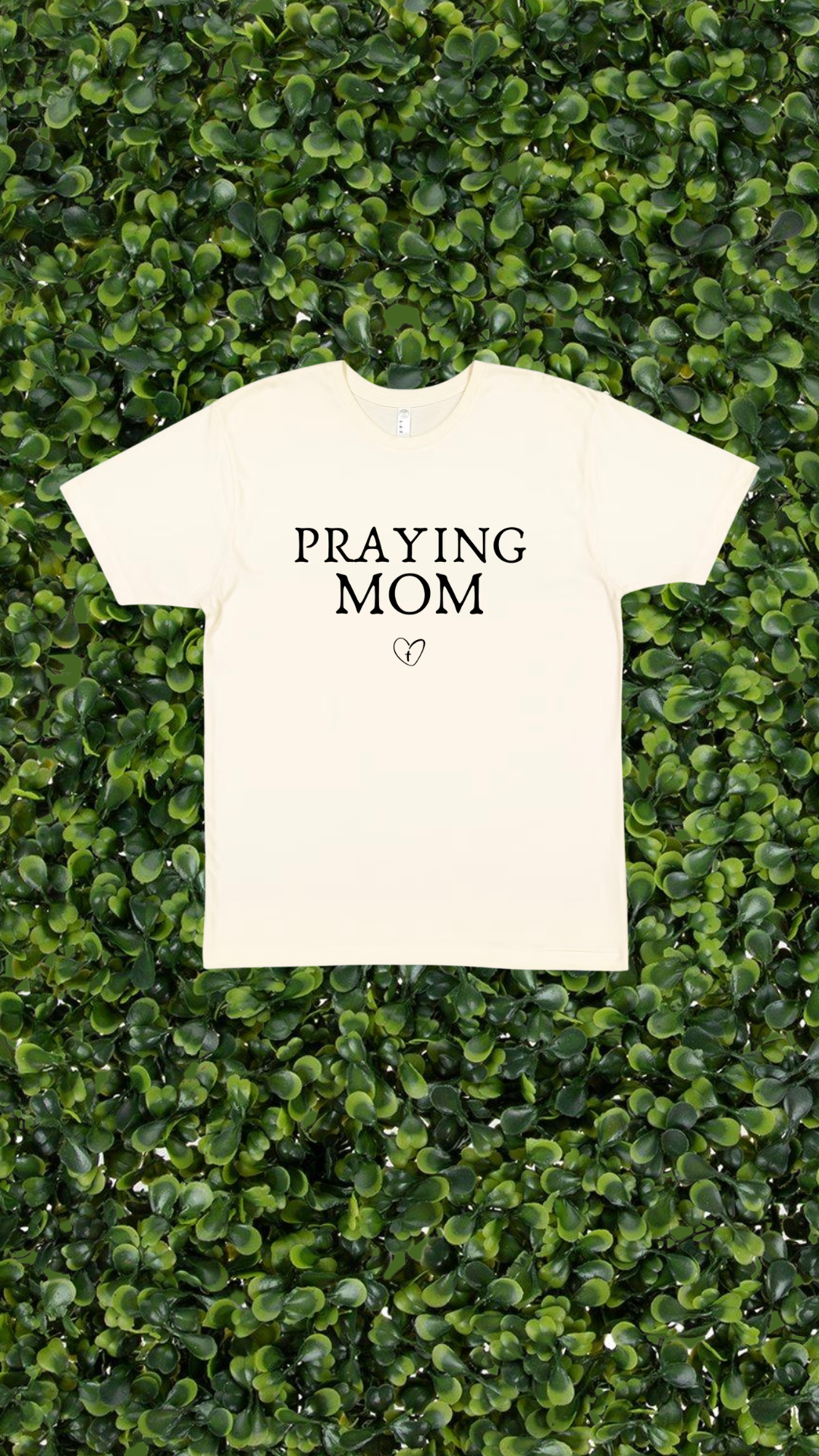Praying MOM Tshirt
