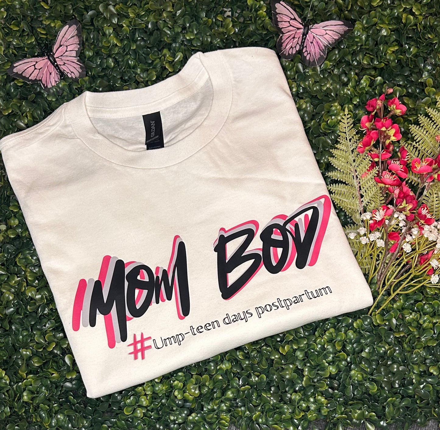 MOM BOD- White Tshirt